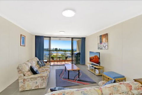 Budgewoi Cottage - VIC Tourism 1