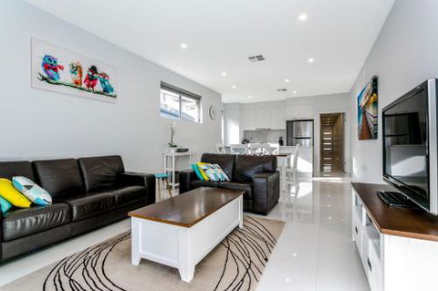 Ella House Adelaide - VIC Tourism 4