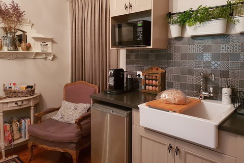 Villa DAmour - VIC Tourism 1