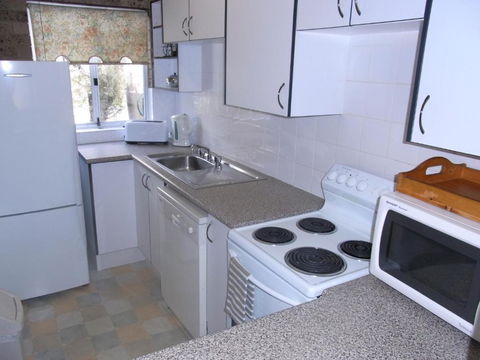 A Furnished Townhouse In Goulburn - VIC Tourism 2