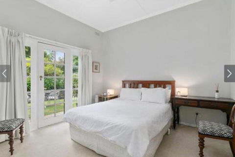 Litchfield Lodge - VIC Tourism 6