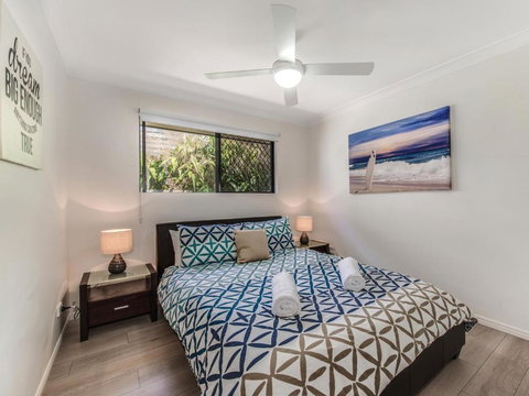 Coolum Waves Pet Friendly Holiday House - VIC Tourism 3