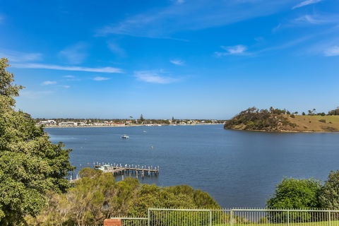 The Point - VIC Tourism 0