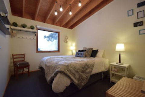 Cloud 9 Alpine Lodge - VIC Tourism 6