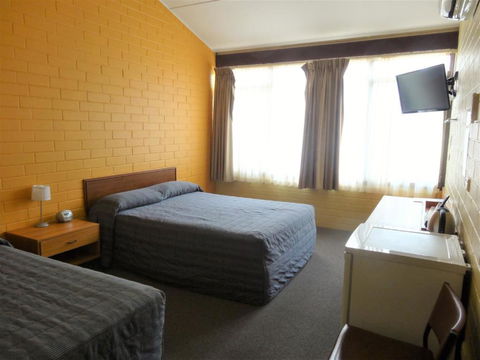 Leigh Creek Outback Resort - VIC Tourism 5