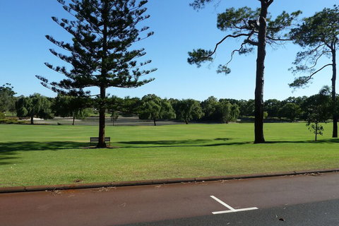 The Blue Door Villa - VIC Tourism 1