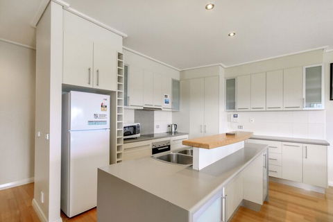 The Terrace - VIC Tourism 6
