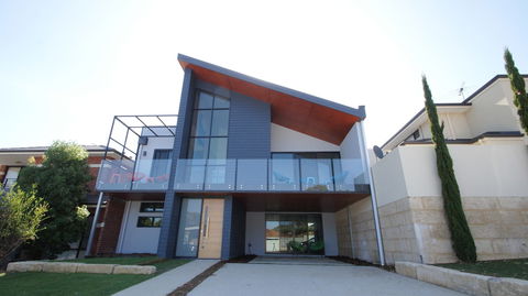 Sunset Place Apartments - VIC Tourism 0
