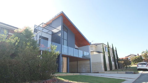 Sunset Place Apartments - VIC Tourism 1