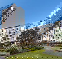 Meriton Suites Zetland - VIC Tourism