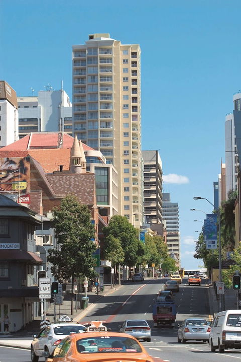 Oaks Brisbane Lexicon Suites - VIC Tourism 5