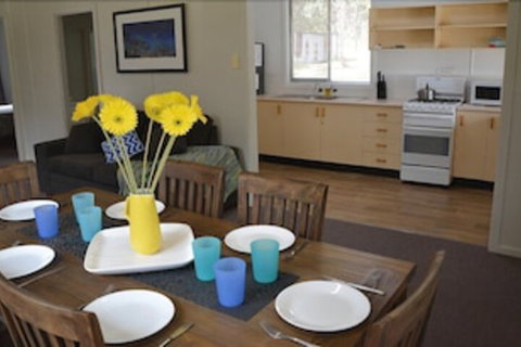 Robinsons Cabin - VIC Tourism 5