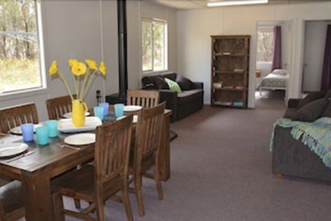 Robinsons Cabin - VIC Tourism 2