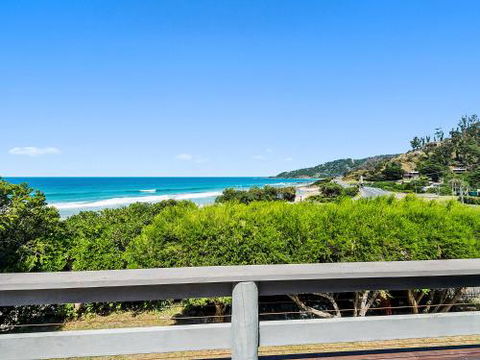The Surf Shack - VIC Tourism 0