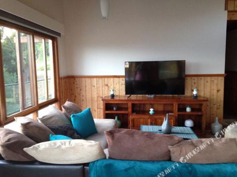 Peace & Tranquility With An Ocean View - VIC Tourism 4