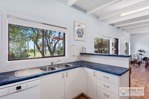 Pandanus On Emerald - VIC Tourism 7