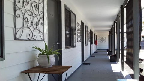 Verandah Motel - VIC Tourism 2