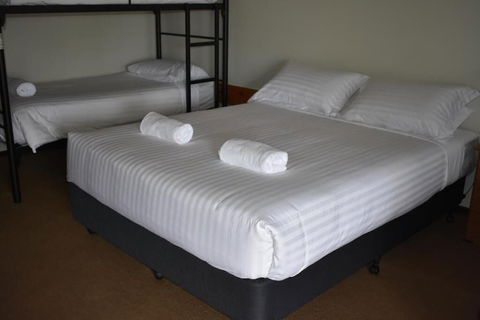 Port Albert Motel - VIC Tourism 6