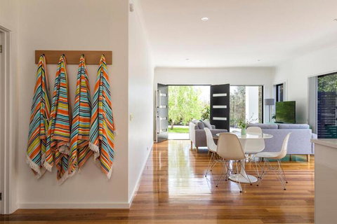 Pearl Hawley Beach - VIC Tourism 2