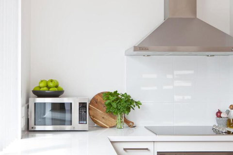 Pearl Hawley Beach - VIC Tourism 6