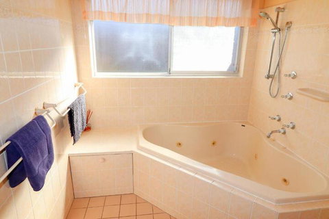 Wemberley Lakehouse - VIC Tourism 4