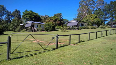 Eumundi Cottages Cottage 1 - VIC Tourism 5