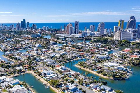 Maureen Waterfront Beach House - VIC Tourism 4