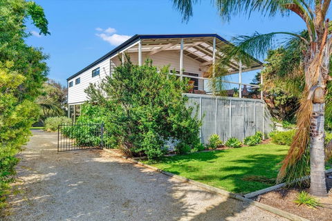 Zephyr Shores - VIC Tourism 1