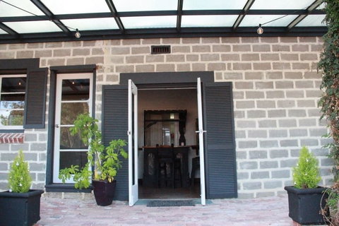 Bakehouse '38 Restaurant & Guesthouse - VIC Tourism 4