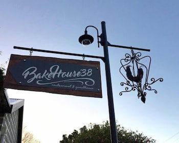 Bakehouse '38 Restaurant & Guesthouse - VIC Tourism 1