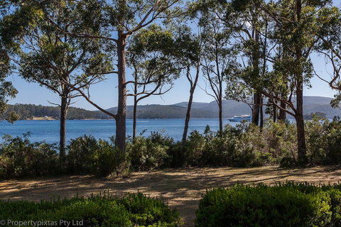 Bay Retreat Port Arthur - VIC Tourism 6