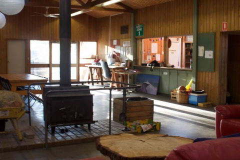 Longwood Retreat - VIC Tourism 7