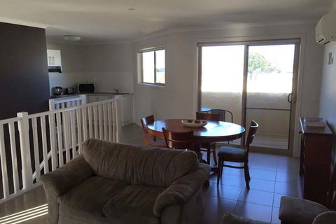 Inverloch Cabins - VIC Tourism 4