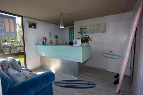Moffat Beach Motel Caloundra - VIC Tourism 3
