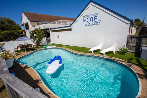 Moffat Beach Motel Caloundra - VIC Tourism 1