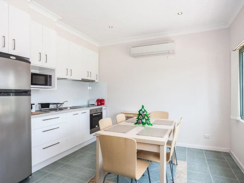Anglesea River Apartments 2 Bed Unit 2 / 4 - VIC Tourism 1