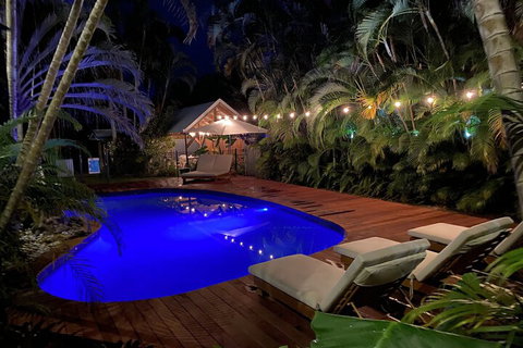 The Palms At Palm Cove - VIC Tourism 5