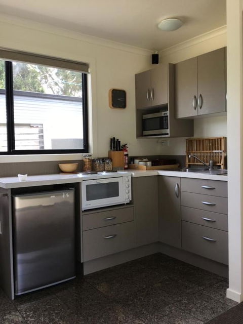 Nextdooratportarthur - VIC Tourism 6