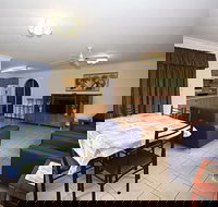 Horace Street 73 - VIC Tourism