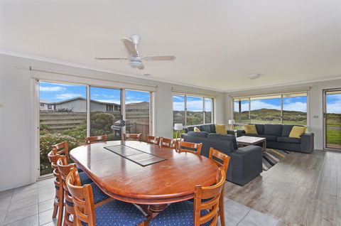 Ocean Break - VIC Tourism 2