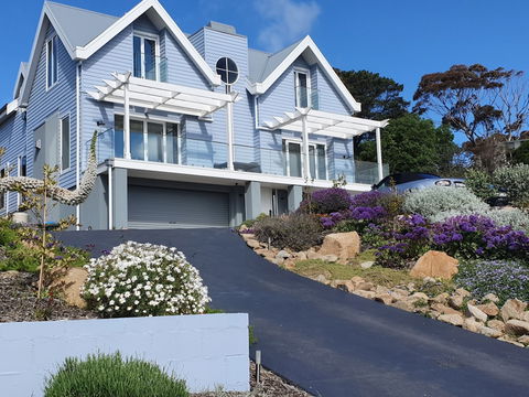 Sapphire Shores Luxury Retreat - VIC Tourism 3