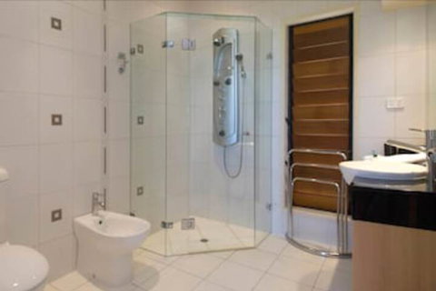 Torun Holiday House - VIC Tourism 5