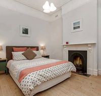 Stylish Manly Beach House Moments from beach - VIC Tourism