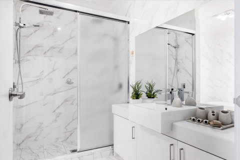 Olinda Self Service Apartments - VIC Tourism 6