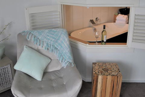 Ulverstone River Edge Apartments - VIC Tourism 4