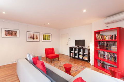 BENJAMIN, 2BDR Melbourne Apartment - VIC Tourism 0
