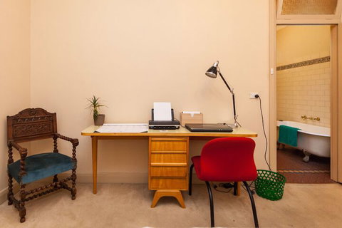 MADELINE, 1BDR Fitzroy Apartment - VIC Tourism 1