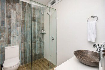 Half Moon Cottage - VIC Tourism 3