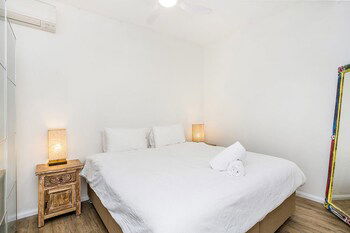 Half Moon Cottage - VIC Tourism 2