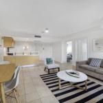 Poolside At Iluka Resort Apartments - VIC Tourism 1